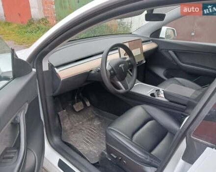 Белый Тесла Model Y, объемом двигателя 0 л и пробегом 82 тыс. км за 24499 $, фото 8 на Automoto.ua