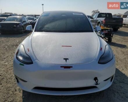 Белый Тесла Model Y, объемом двигателя 0 л и пробегом 64 тыс. км за 14200 $, фото 1 на Automoto.ua