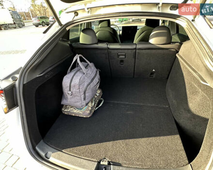 Білий Тесла Model Y, об'ємом двигуна 0 л та пробігом 44 тис. км за 28900 $, фото 7 на Automoto.ua