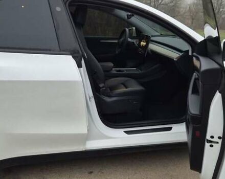 Белый Тесла Model Y, объемом двигателя 0 л и пробегом 27 тыс. км за 29000 $, фото 14 на Automoto.ua