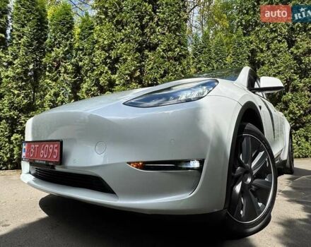 Белый Тесла Model Y, объемом двигателя 0 л и пробегом 18 тыс. км за 25499 $, фото 21 на Automoto.ua