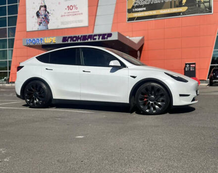 Белый Тесла Model Y, объемом двигателя 0 л и пробегом 44 тыс. км за 43500 $, фото 5 на Automoto.ua