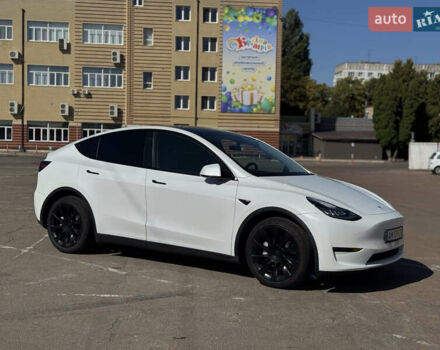 Белый Тесла Model Y, объемом двигателя 0 л и пробегом 50 тыс. км за 28000 $, фото 11 на Automoto.ua