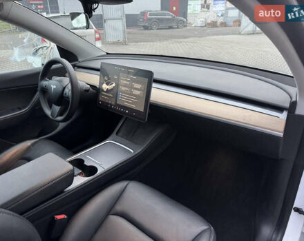Белый Тесла Model Y, объемом двигателя 0 л и пробегом 29 тыс. км за 21700 $, фото 24 на Automoto.ua
