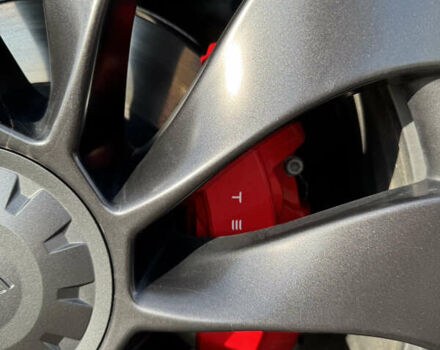 Белый Тесла Model Y, объемом двигателя 0 л и пробегом 51 тыс. км за 31000 $, фото 19 на Automoto.ua