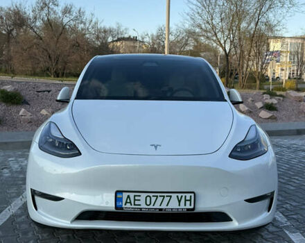 Белый Тесла Model Y, объемом двигателя 0 л и пробегом 50 тыс. км за 27999 $, фото 4 на Automoto.ua