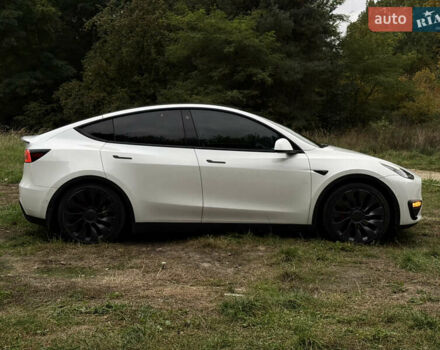 Тесла Model Y 2022 у Городке на Automoto.ua Білий Тесла Model Y, об'ємом двигуна 0 л та пробігом 102 тис. км за 28200 $, фото 5 на Automoto.ua