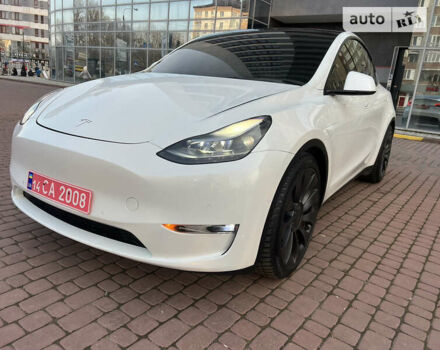 Белый Тесла Model Y, объемом двигателя 0 л и пробегом 21 тыс. км за 35500 $, фото 1 на Automoto.ua