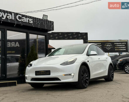 Белый Тесла Model Y, объемом двигателя 0 л и пробегом 25 тыс. км за 29900 $, фото 4 на Automoto.ua