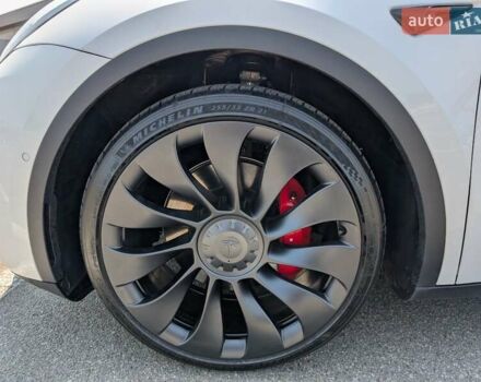 Белый Тесла Model Y, объемом двигателя 0 л и пробегом 39 тыс. км за 29500 $, фото 9 на Automoto.ua