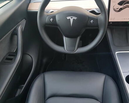 Тесла Model Y 2022 в Харькове на Automoto.ua Белый Тесла Model Y, объемом двигателя 0 л и пробегом 20 тыс. км за 32000 $, фото 2 на Automoto.ua