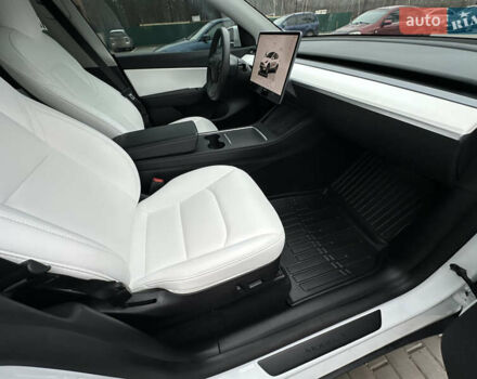 Белый Тесла Model Y, объемом двигателя 0 л и пробегом 117 тыс. км за 24999 $, фото 19 на Automoto.ua