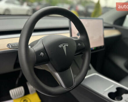 Білий Тесла Model Y, об'ємом двигуна 0 л та пробігом 23 тис. км за 37500 $, фото 18 на Automoto.ua