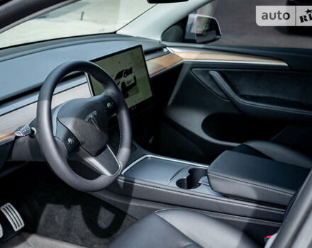 Белый Тесла Model Y, объемом двигателя 0 л и пробегом 10 тыс. км за 27900 $, фото 28 на Automoto.ua