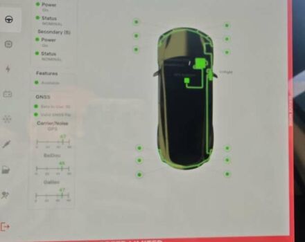 Белый Тесла Model Y, объемом двигателя 0 л и пробегом 38 тыс. км за 28000 $, фото 78 на Automoto.ua