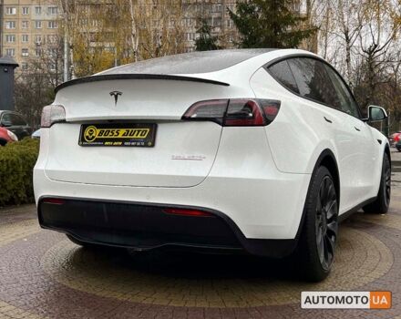 Белый Тесла Model Y, объемом двигателя 82 л и пробегом 22 тыс. км за 41600 $, фото 6 на Automoto.ua