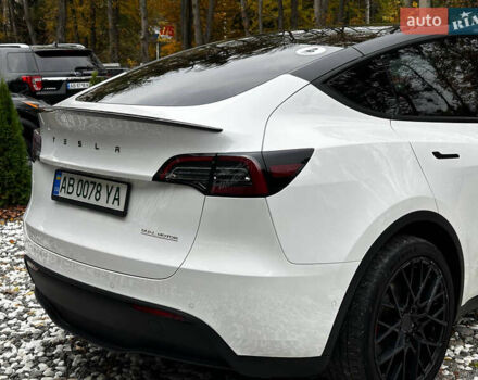 Белый Тесла Model Y, объемом двигателя 0 л и пробегом 57 тыс. км за 32000 $, фото 17 на Automoto.ua