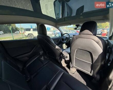 Тесла Model Y 2022 в Луцке на Automoto.ua Белый Тесла Model Y, объемом двигателя 0 л и пробегом 243 тыс. км за 18500 $, фото 7 на Automoto.ua
