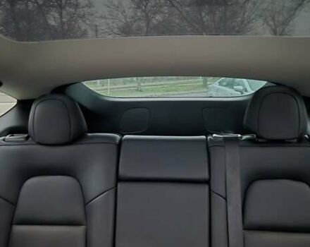 Белый Тесла Model Y, объемом двигателя 0 л и пробегом 27 тыс. км за 29000 $, фото 1 на Automoto.ua