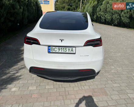 Белый Тесла Model Y, объемом двигателя 0 л и пробегом 26 тыс. км за 28300 $, фото 7 на Automoto.ua