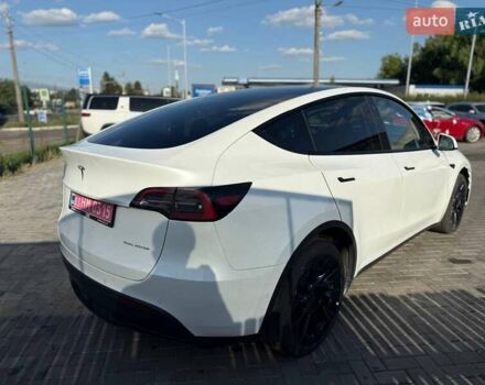 Тесла Model Y 2022 в Луцке на Automoto.ua Белый Тесла Model Y, объемом двигателя 0 л и пробегом 243 тыс. км за 18500 $, фото 4 на Automoto.ua