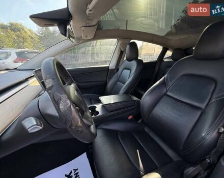 Тесла Model Y 2022 в Луцке на Automoto.ua Белый Тесла Model Y, объемом двигателя 0 л и пробегом 243 тыс. км за 18500 $, фото 12 на Automoto.ua