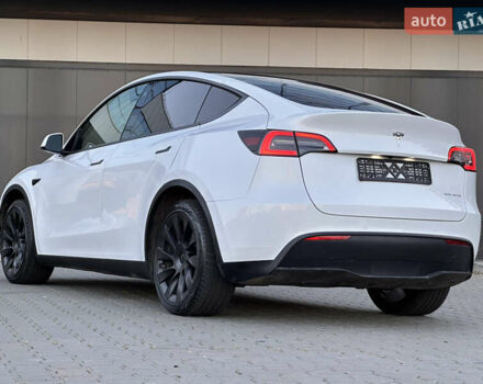 Белый Тесла Model Y, объемом двигателя 0 л и пробегом 47 тыс. км за 25900 $, фото 6 на Automoto.ua