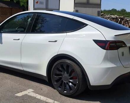 Белый Тесла Model Y, объемом двигателя 0 л и пробегом 62 тыс. км за 30700 $, фото 7 на Automoto.ua