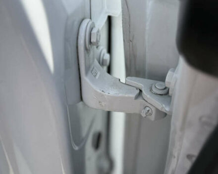 Білий Тесла Model Y, об'ємом двигуна 0 л та пробігом 57 тис. км за 27000 $, фото 23 на Automoto.ua