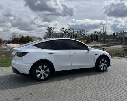 Тесла Model Y 2022 у Сокале на Automoto.ua Білий Тесла Model Y, об'ємом двигуна 0 л та пробігом 75 тис. км за 27500 $, фото 3 на Automoto.ua