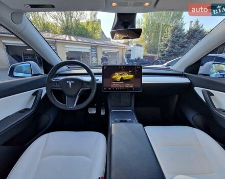 Белый Тесла Model Y, объемом двигателя 0 л и пробегом 48 тыс. км за 27000 $, фото 25 на Automoto.ua