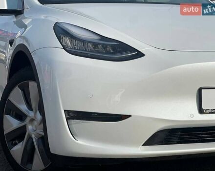 Белый Тесла Model Y, объемом двигателя 0 л и пробегом 31 тыс. км за 24999 $, фото 13 на Automoto.ua