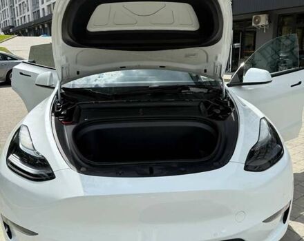 Белый Тесла Model Y, объемом двигателя 0 л и пробегом 47 тыс. км за 27500 $, фото 4 на Automoto.ua