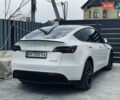 Белый Тесла Model Y, объемом двигателя 0 л и пробегом 51 тыс. км за 31000 $, фото 17 на Automoto.ua