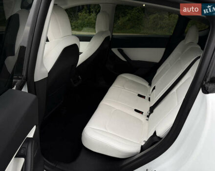 Тесла Model Y 2022 у Городке на Automoto.ua Білий Тесла Model Y, об'ємом двигуна 0 л та пробігом 102 тис. км за 28200 $, фото 11 на Automoto.ua