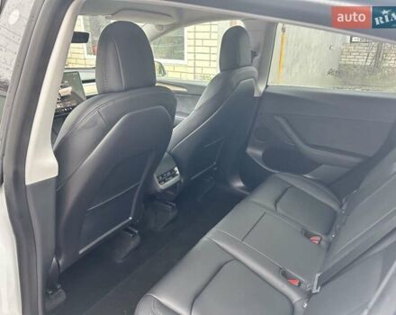 Белый Тесла Model Y, объемом двигателя 0 л и пробегом 94 тыс. км за 29999 $, фото 36 на Automoto.ua