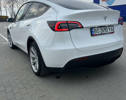 Білий Тесла Model Y, об'ємом двигуна 0 л та пробігом 15 тис. км за 27999 $, фото 11 на Automoto.ua