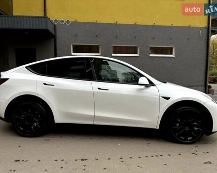 Белый Тесла Model Y, объемом двигателя 0 л и пробегом 34 тыс. км за 31500 $, фото 5 на Automoto.ua