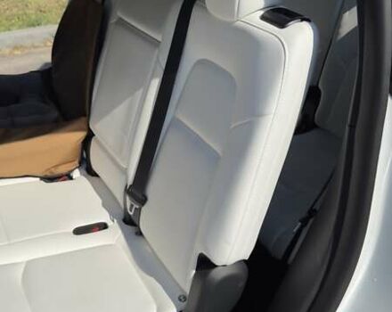 Белый Тесла Model Y, объемом двигателя 0 л и пробегом 55 тыс. км за 27599 $, фото 24 на Automoto.ua