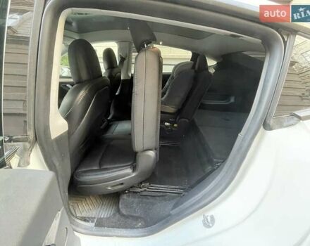 Белый Тесла Model Y, объемом двигателя 0 л и пробегом 17 тыс. км за 28600 $, фото 8 на Automoto.ua