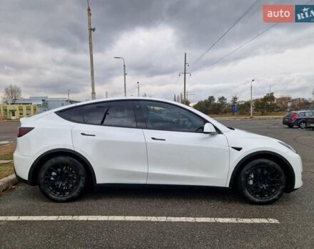 Белый Тесла Model Y, объемом двигателя 0 л и пробегом 47 тыс. км за 26200 $, фото 1 на Automoto.ua