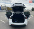 Белый Тесла Model Y, объемом двигателя 0 л и пробегом 43 тыс. км за 28000 $, фото 10 на Automoto.ua
