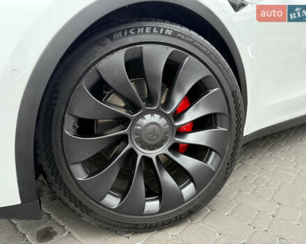 Білий Тесла Model Y, об'ємом двигуна 0 л та пробігом 38 тис. км за 28500 $, фото 12 на Automoto.ua