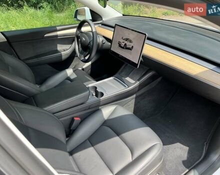 Белый Тесла Model Y, объемом двигателя 0 л и пробегом 29 тыс. км за 23999 $, фото 37 на Automoto.ua