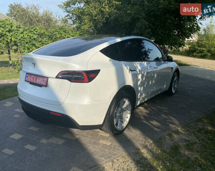 Белый Тесла Model Y, объемом двигателя 0 л и пробегом 58 тыс. км за 24000 $, фото 67 на Automoto.ua