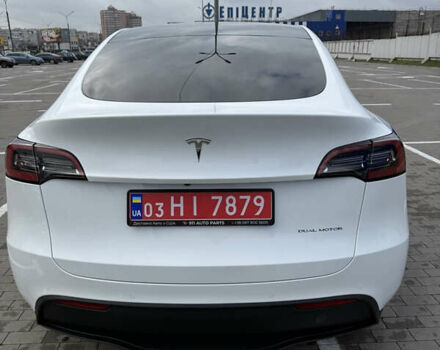 Білий Тесла Model Y, об'ємом двигуна 0 л та пробігом 52 тис. км за 25900 $, фото 2 на Automoto.ua