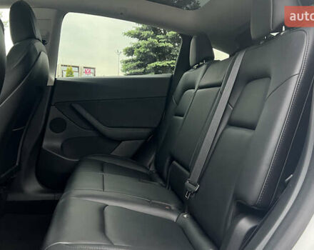 Білий Тесла Model Y, об'ємом двигуна 0 л та пробігом 23 тис. км за 37500 $, фото 11 на Automoto.ua