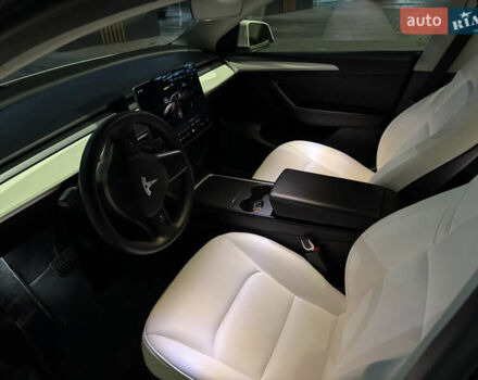 Тесла Model Y 2022 у Черкасах на Automoto.ua Білий Тесла Model Y, об'ємом двигуна 0 л та пробігом 37 тис. км за 26500 $, фото 5 на Automoto.ua