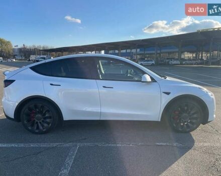 Белый Тесла Model Y, объемом двигателя 0 л и пробегом 39 тыс. км за 32500 $, фото 6 на Automoto.ua