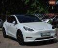 Білий Тесла Model Y, об'ємом двигуна 0 л та пробігом 43 тис. км за 26500 $, фото 25 на Automoto.ua